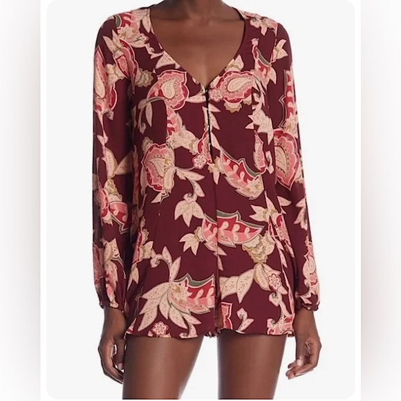 Show Me Your MuMu Pants - SHOW ME YOUR MUMU | Bailey Tie Back Romper for Fall | Flouncy Boho Print | Small